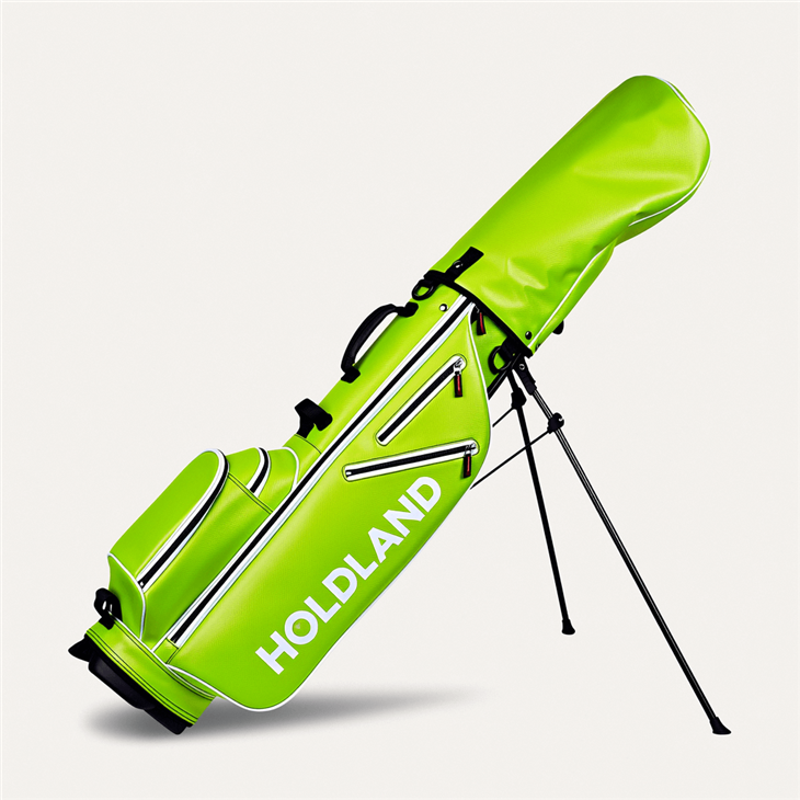 Performance Golf Staff Soma — 14{1}}dalītāju sistēma, ar samta oderējumu izklāts puttera turētājs, liela apģērba kabata un ūdensnecaurlaidīga pamatne